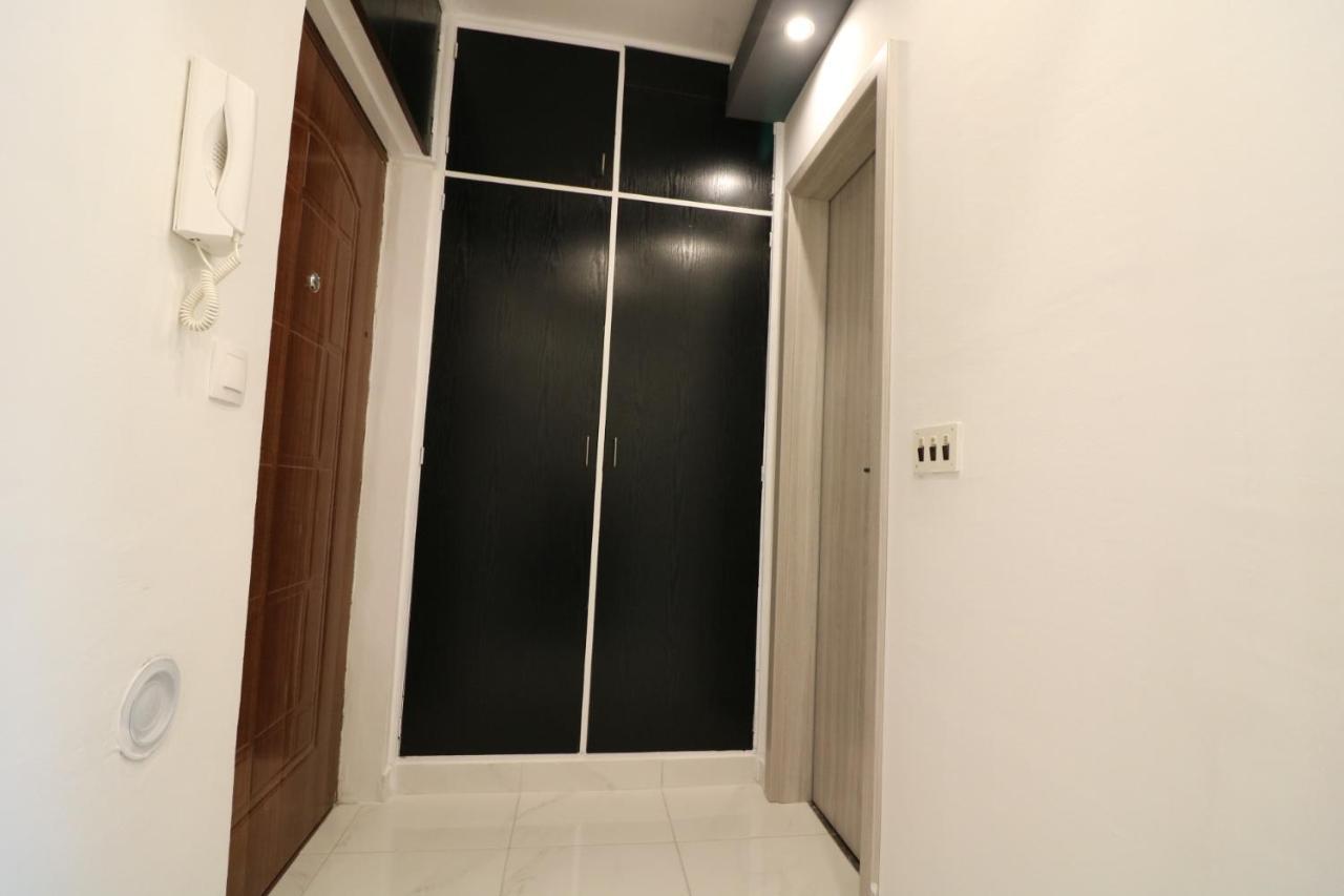 Sneky Apartman *